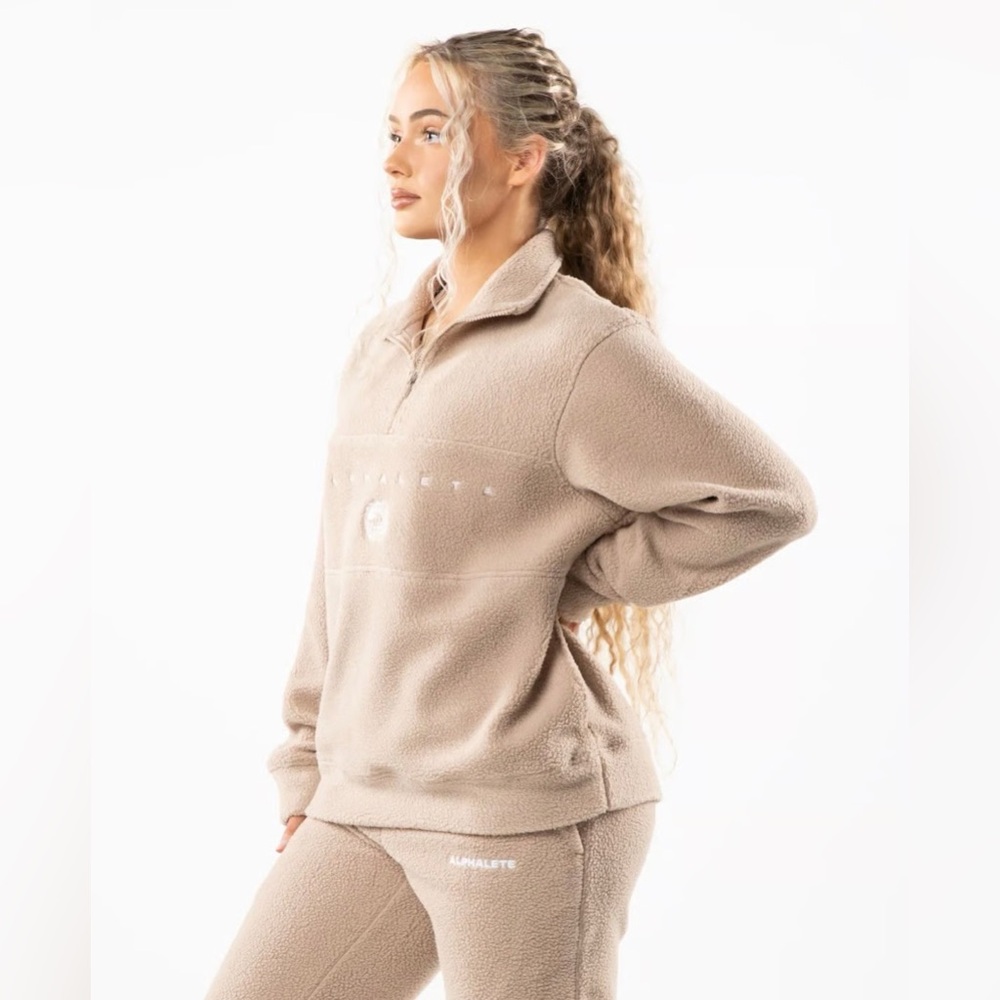 Alphalete Tan half Zip Up Sweater Plush Fleece sherpa
